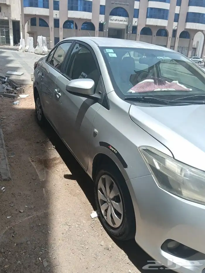 تويوتا يارس 2017 5