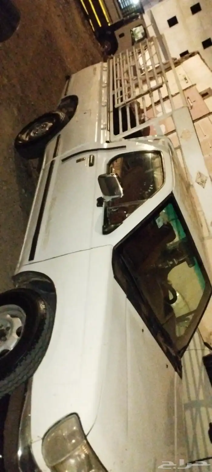 Nissan 2001 Model 1