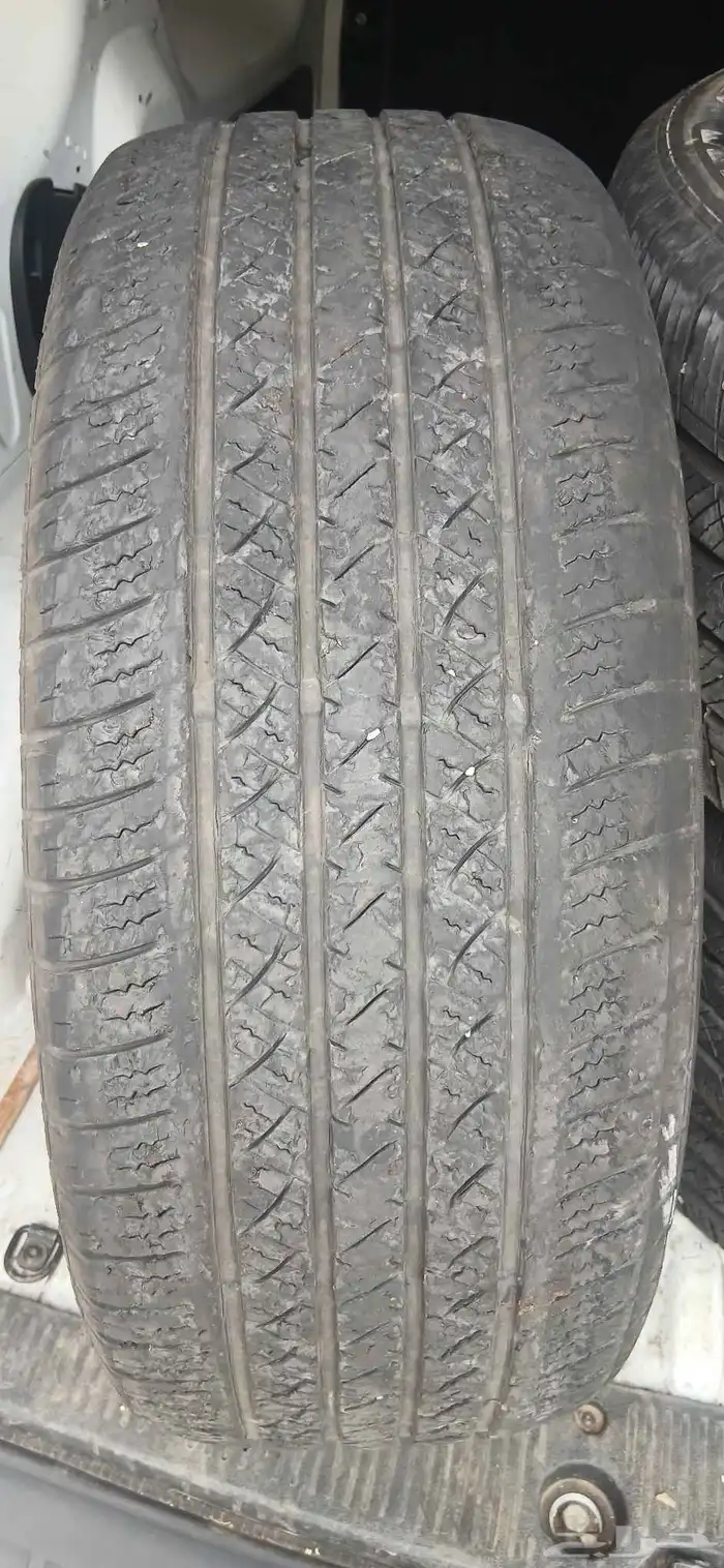 كفرات ماكسترك نضيفه نص عمر 6