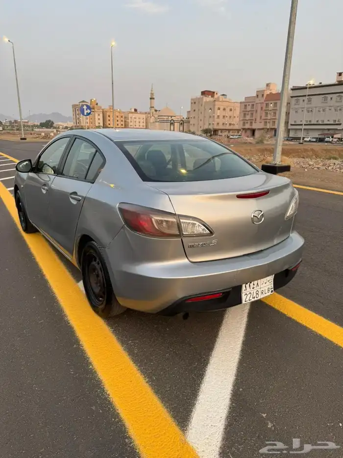 للبيع مازدا 3 2