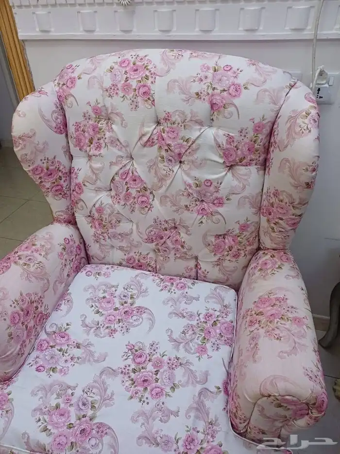 كراسي وكنب مكنسة وطاولة سفرة8كراسي 3