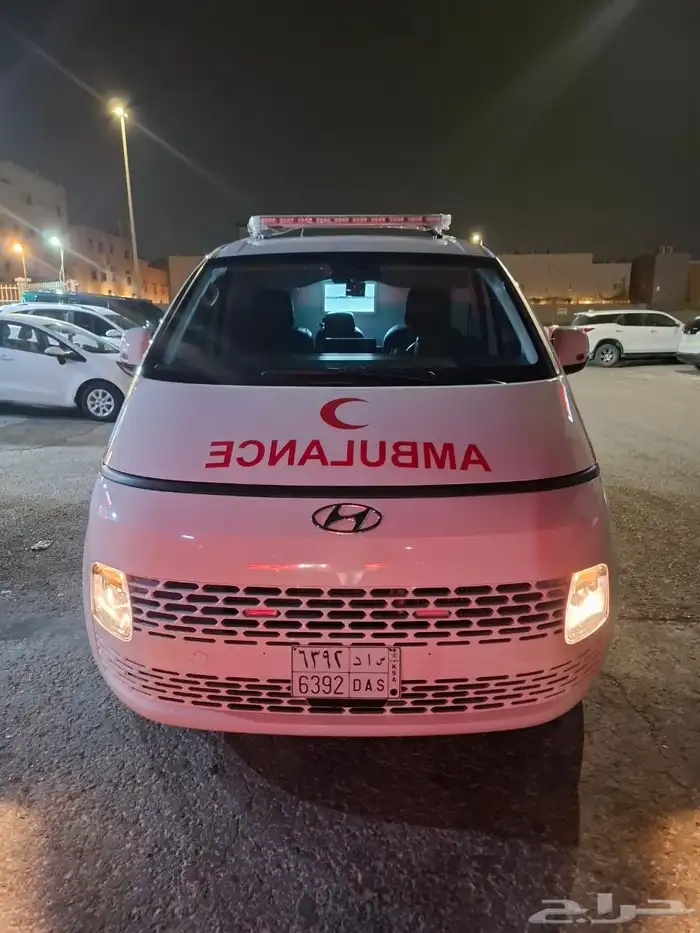 تجهيز سيارات اسعاف و رفع السقف 5