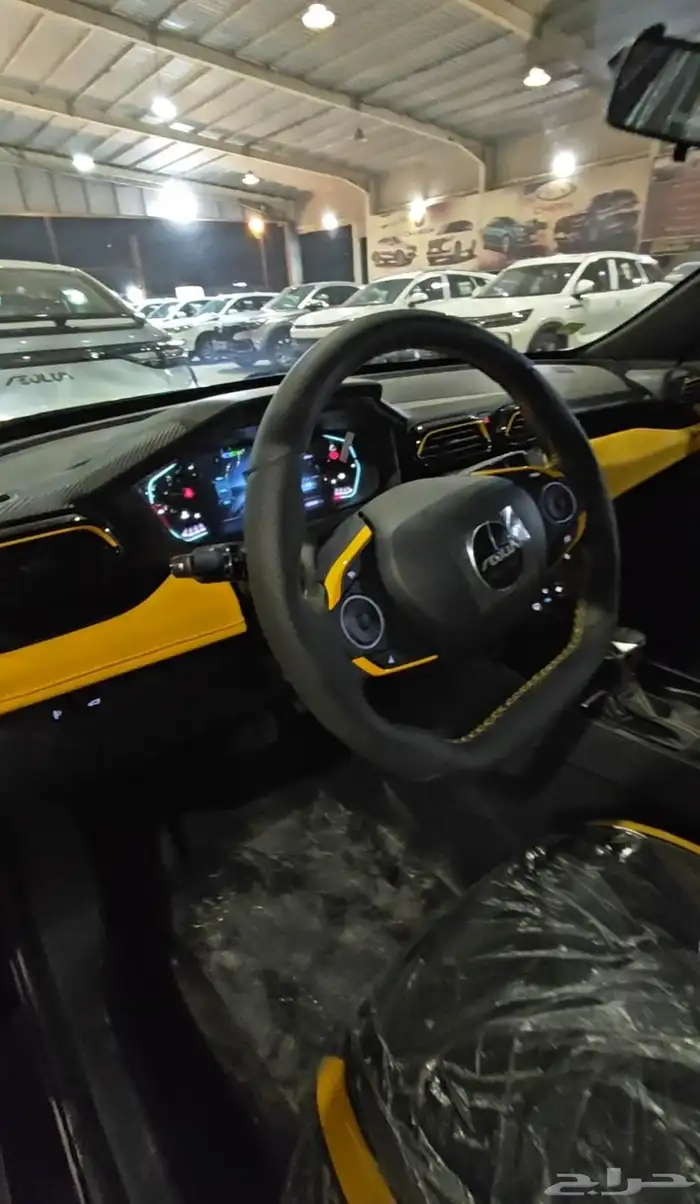 دونق فينق شاين E2 2025 1