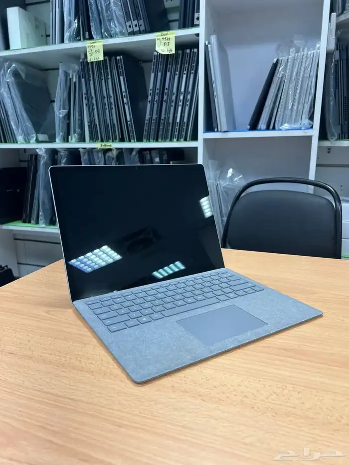 Microsoft Surface Laptop 3 (13.5 ) Intel Core i5  10th Gen 0