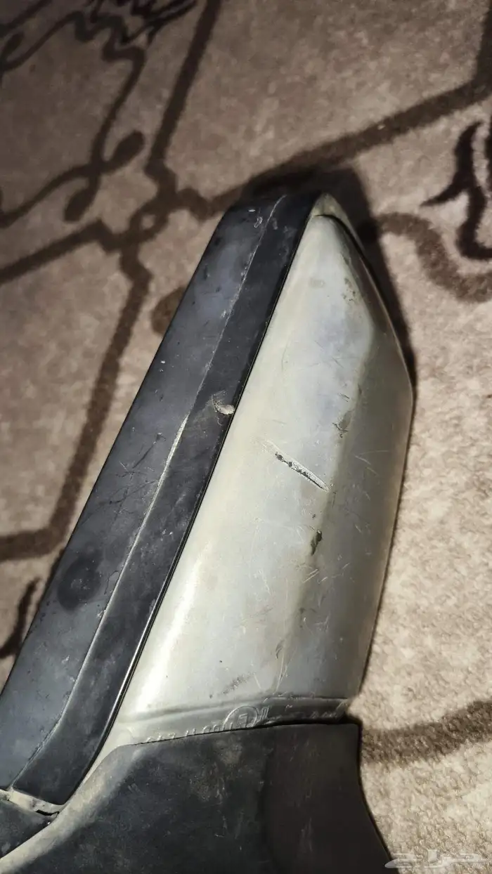 مرايات مرسيدس بنز موديل 90 شد بلد فيها خدوشات 1