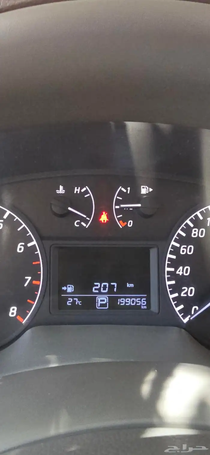 بيع سيارة نيسان 2016 4