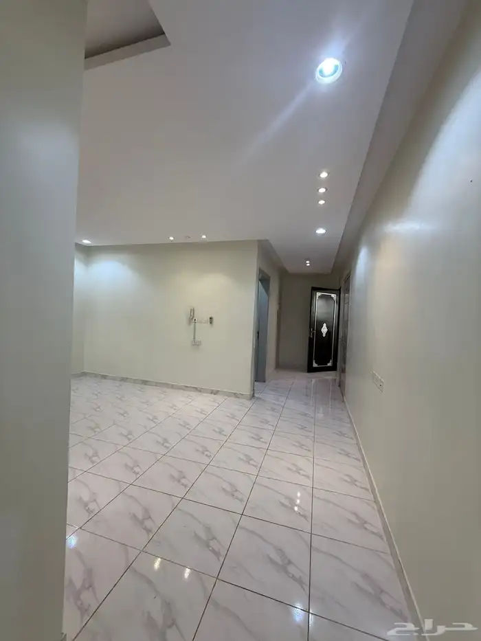 شقه للايجار حي البيان 7