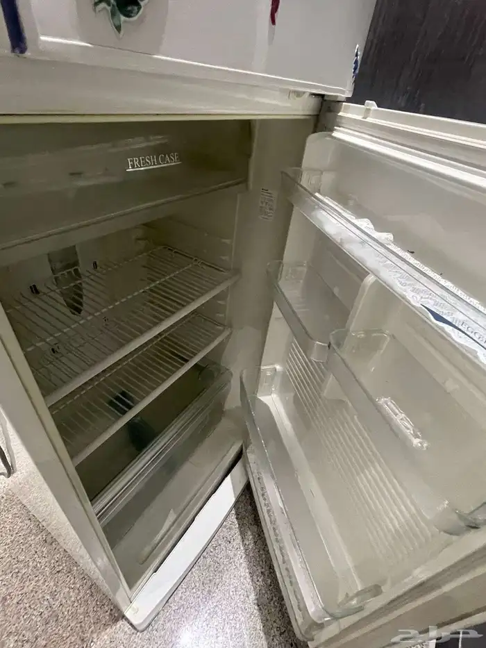 ثلاجه شارب 0