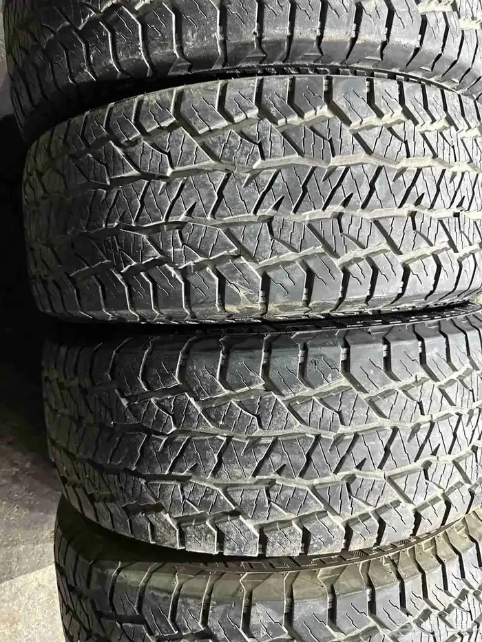 كفرات نص حجري هنكوك مقاس 275 65 18 13