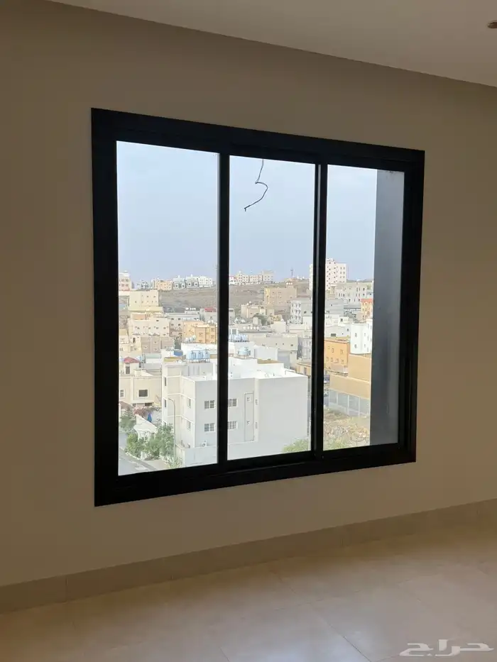 للبيع شقق ارضية وعلويه تشطيب فندفي موقع مميز جدا 16