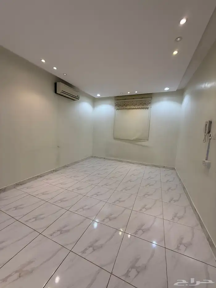 شقه للايجار حي البيان 0