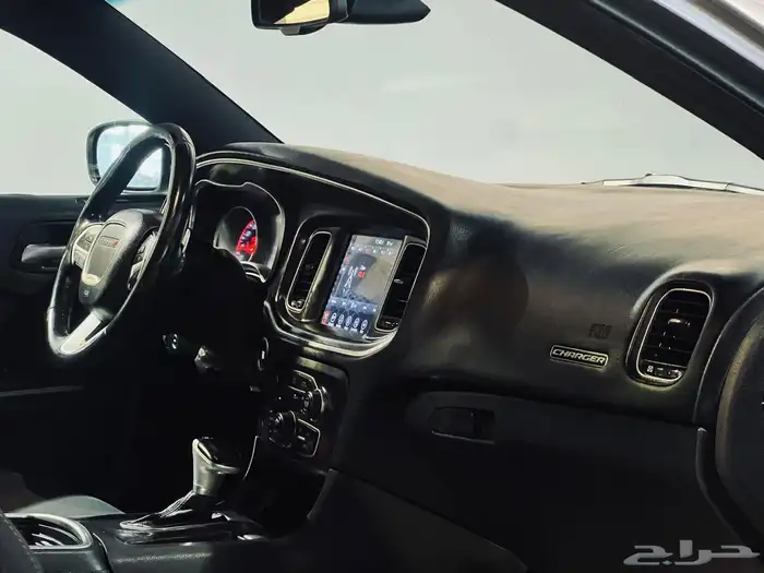 تشارجر 2017 RT V8 بحاله ممتازه 12