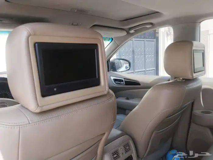 Nissan Pathfinder  2013  Full Options 14