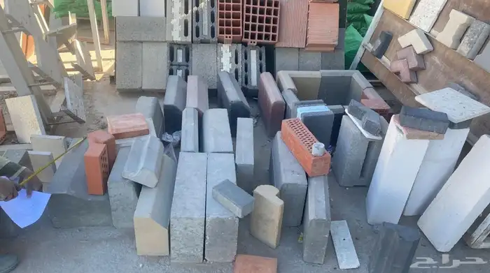 توريد جميع مواد بناء بندوره انترلوك بلاط مصدات اسمنت رمل 28