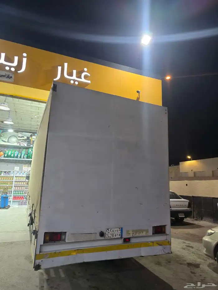 صناديق فقط ع دينا اسوزو 6متر سياره 2024ألعدد 2نضاف مره 1