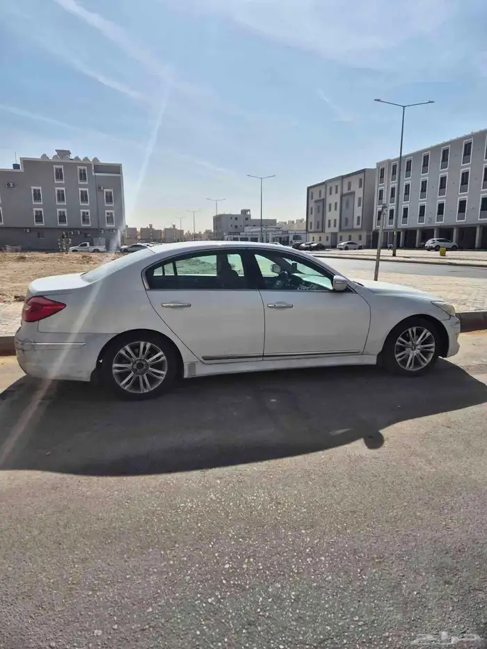 جنسس g80 موديل 2014 1
