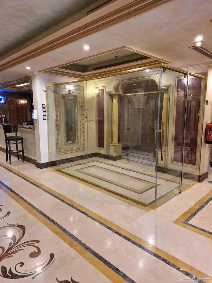 زجاج سيكوريت _جده شوارات وقواطع وواجهات وطرابزونات ومر 5