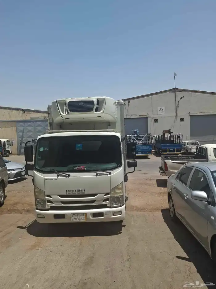ايسوزو دينا 2015 0