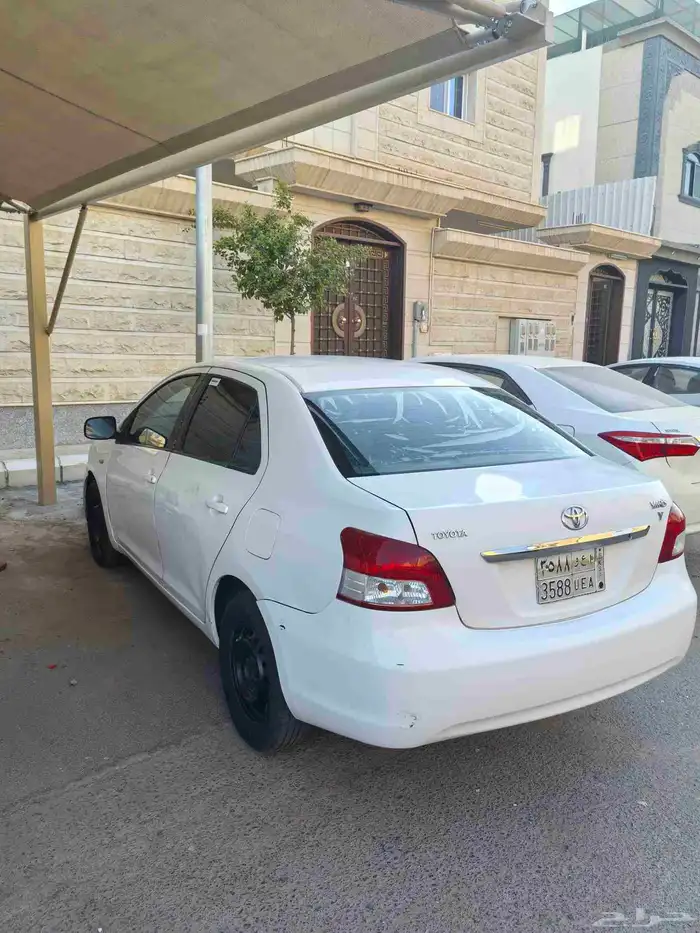تويوتا يارس للبيع 1