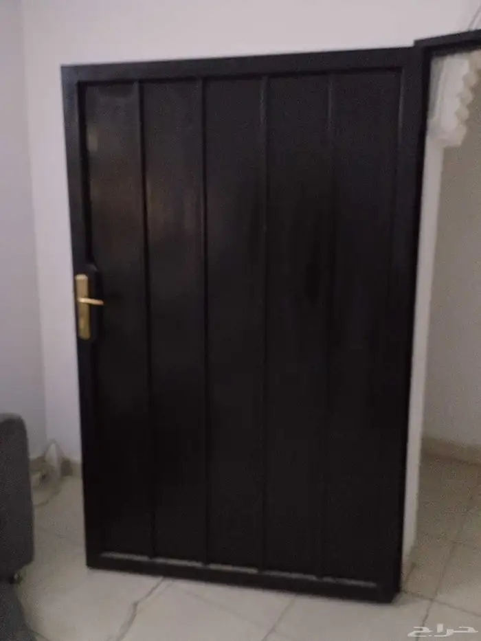 للبيع باب حديد عرض 2متر استخدام طول 3متر 0