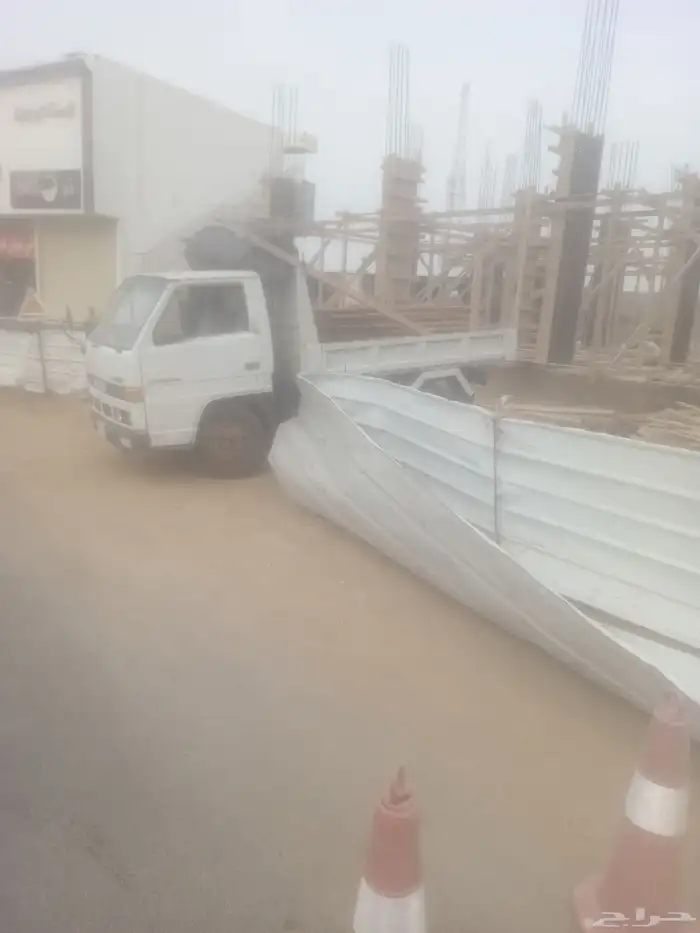 نجار مسلح موجود في الليث 1