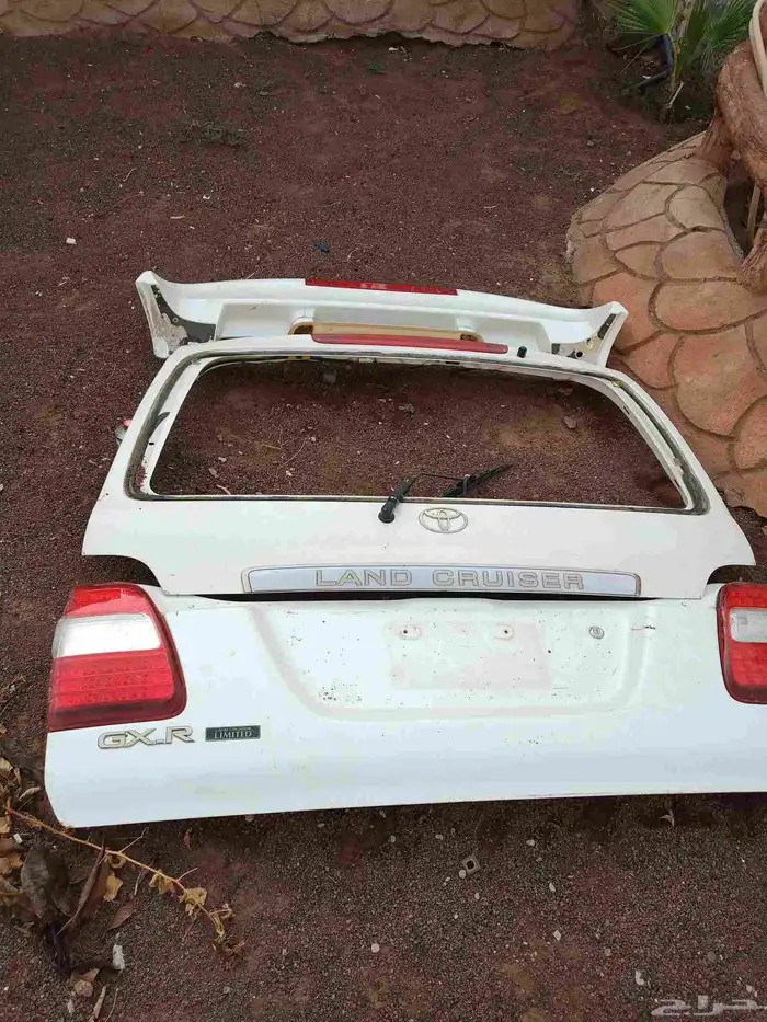 باب شنطه لاندكروزر مع جناح للبيع المستعجل 0