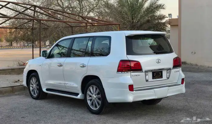 لكزس LX 570 2011 9