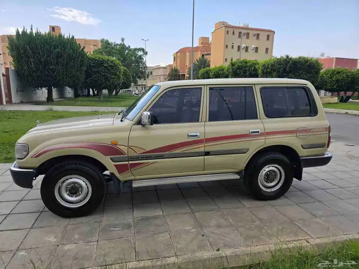 جيب 93 شد بلد مفحوص ومجدد ماشي 302 9