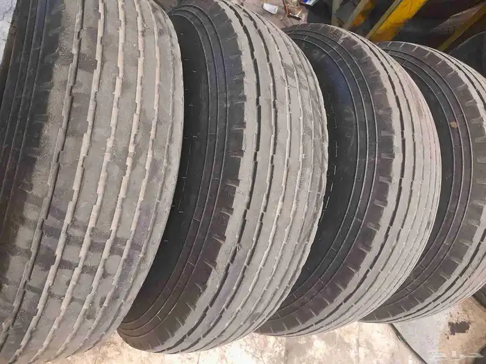 كفرات بوالين ديرو نضيفه وطيبه خاليه من العيوب تاريخ نهايت 22 0