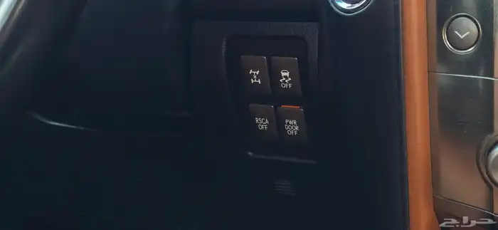 لكزس LX 570 2011 28