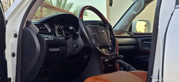 لكزس LX 570 2011 11