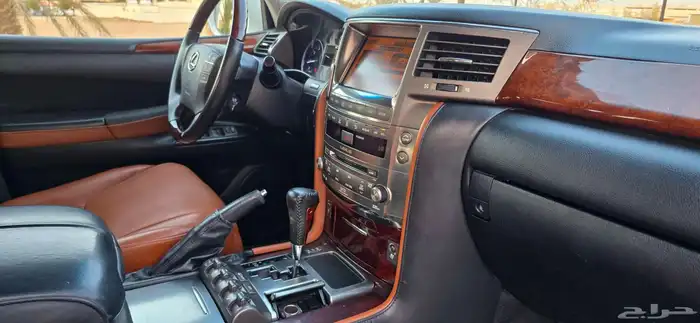 لكزس LX 570 2011 20