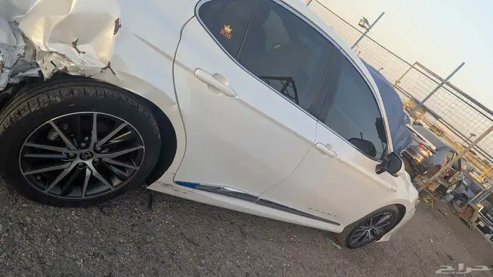 تويوتا كامري 2024 تشليح قطع مصدوم 6