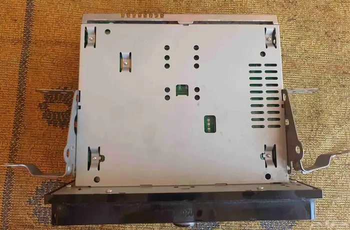 السلام عليكم اعراض لكم قطع غيار سيارات يارس 2021 مسجل وغطاء 6