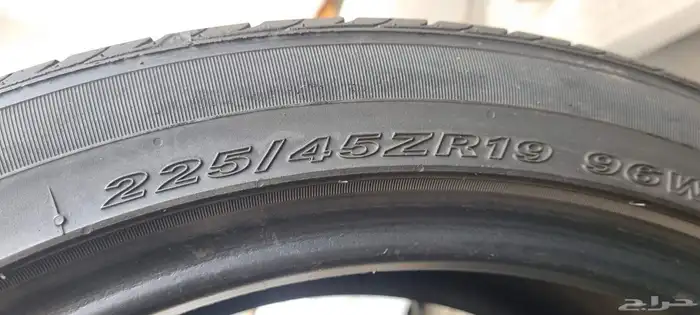 4طقم كفرات رادستون كوري مستخدم نضيف مقاس الكفرات 225 45 19 2