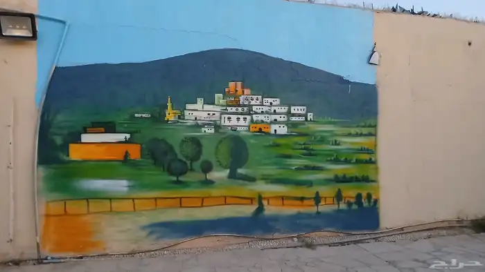 رسم المباني السعوديه القديمه الاثريه علي الجدار ابو منار الر 0