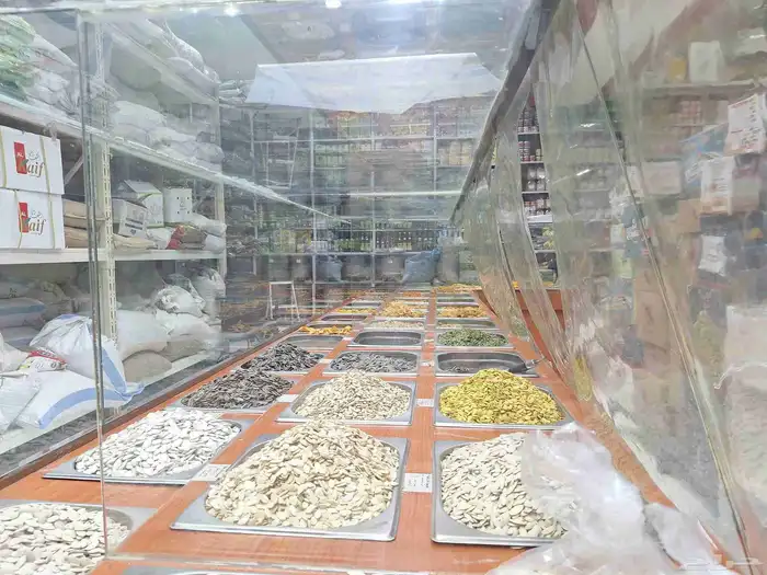 طاولة عرض مكسرات وبهارات للبيع 8