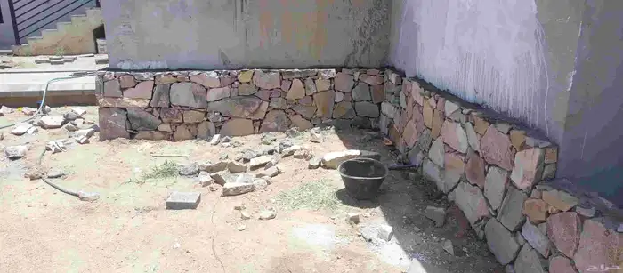 معلم حجر 2