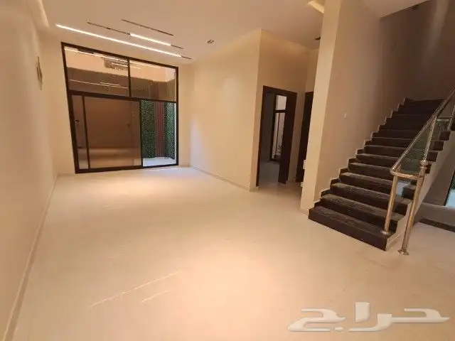 فيلا للبيع في حي العريجاء الوسطى 6