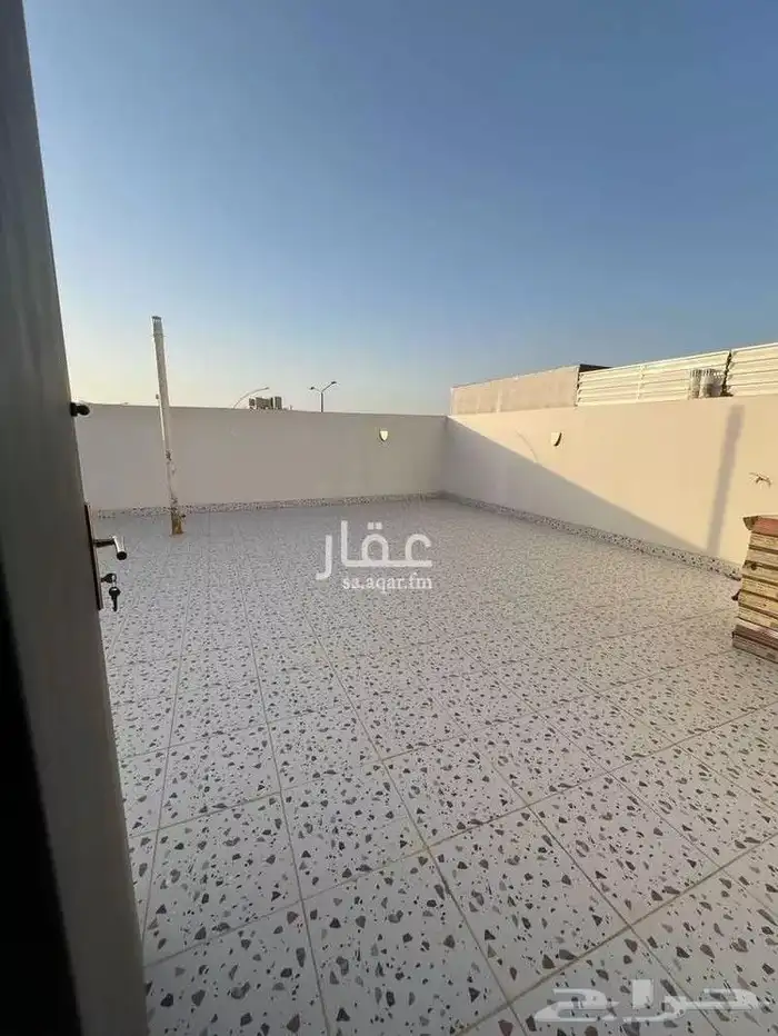 تاون هاوس للبيع بحي ظهرة لبن 21