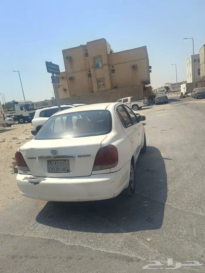 تويوتا ايكو 2005 3