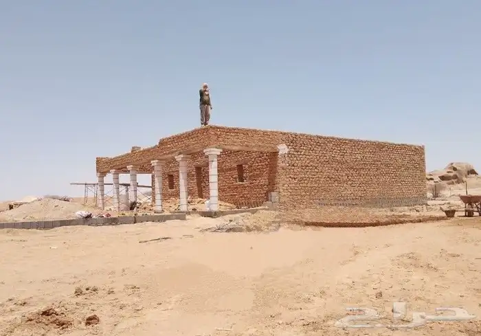 مقاولات تراث بنا با الطين وتليوسات وسقف جريد واثل في 0