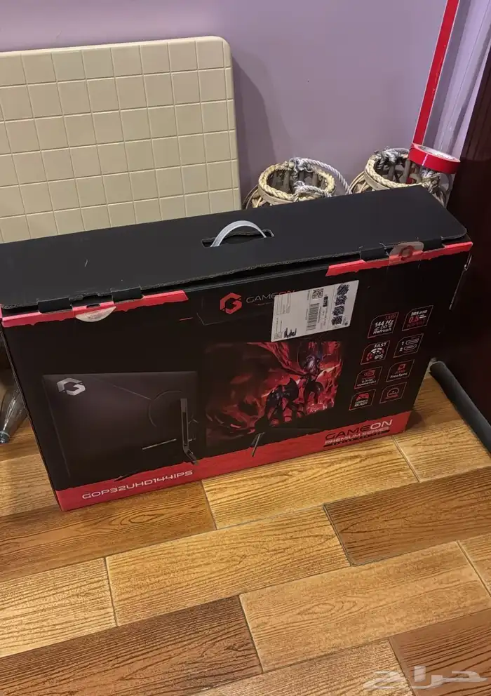 شاشة قيمنق 32 4K 144hz IPS وضمان سنتين 5