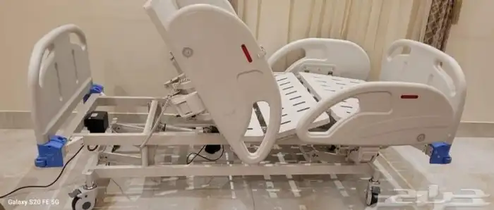 سرير طبي كهربائي شبه جديد 4