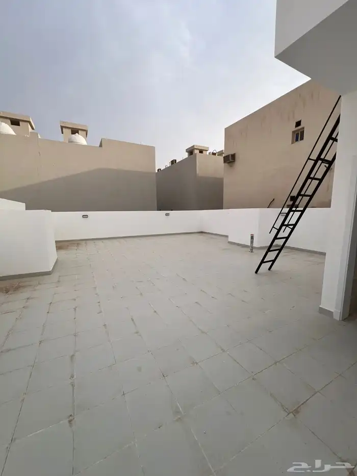 فيلا دور وملحق للبيع   حي الرحمانية ( السعيد )   جدة 5