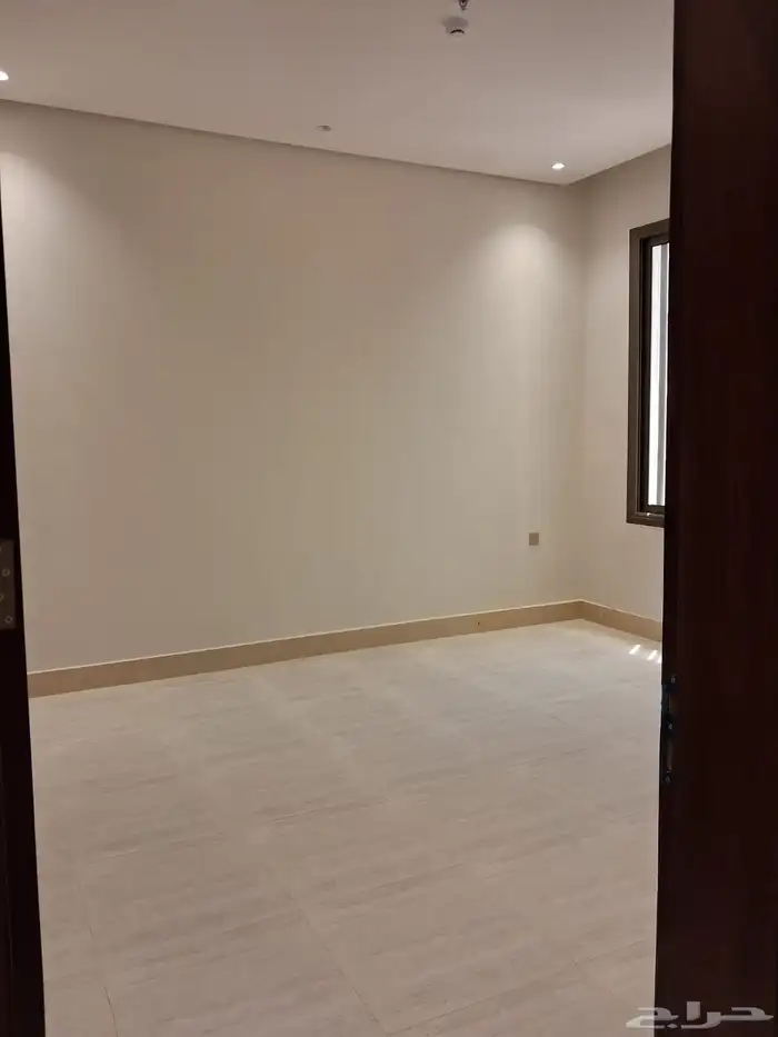 للبيع شقق فاخرة بحي المهدية 10
