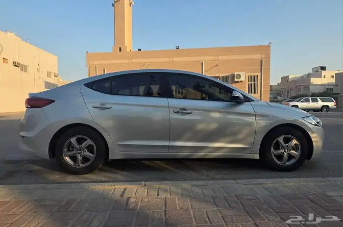 النترا 2018 ديزل (أفانتي) نظيفه جدا 4