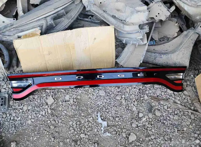 اسطب شنطه دوج تشارجر 2015-2024 4