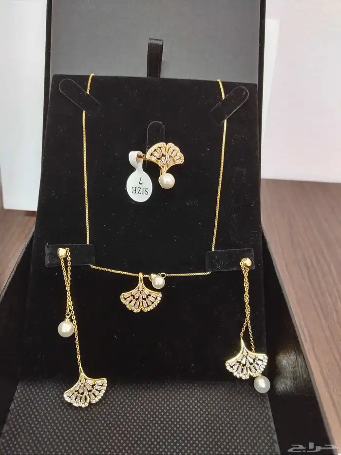 علب عطور مجوهرات شنطة محفظة نظارةاكسسوارات سفرة جهاز بلوتوث 8