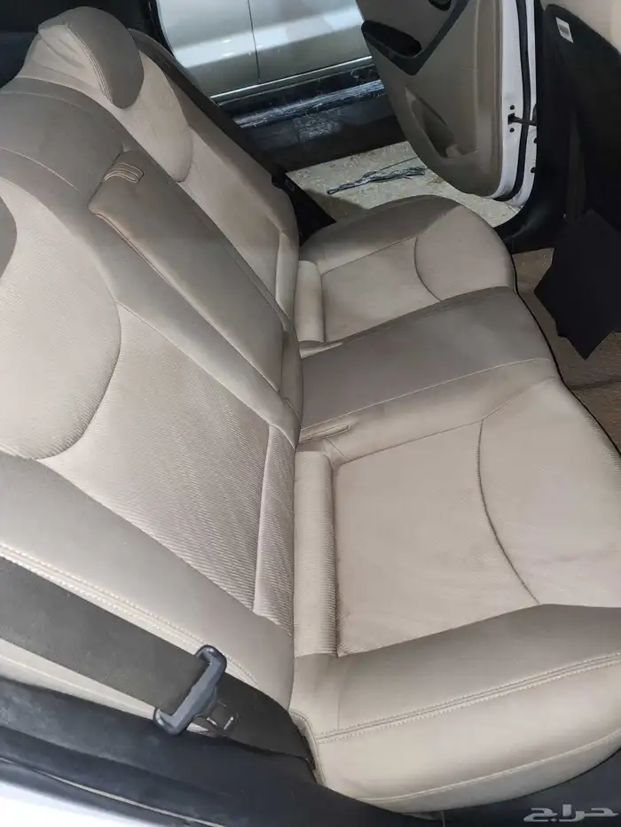 HYUNDAI ELANTRA IN EXCELLENT CONDITION 215K 3